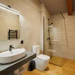 Villa Local